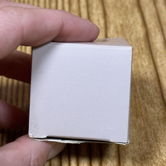 Jafra Time Protector Eye Cream 0.5 Oz 15 ml - Picture 10 of 11